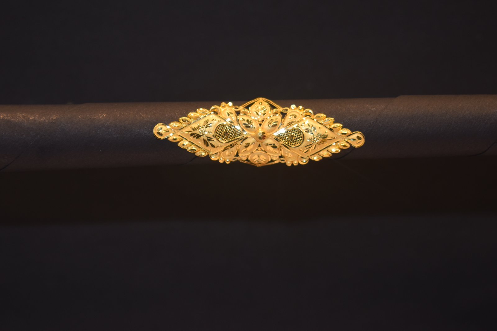 LADIS RING